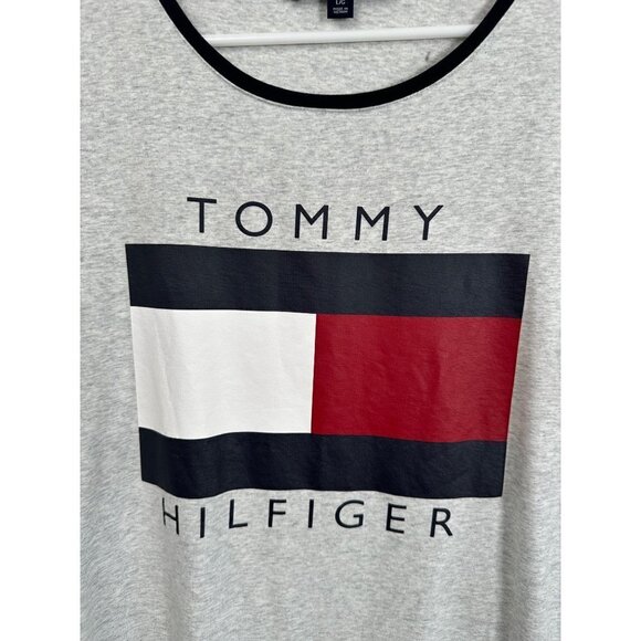 Tommy Hilfiger long T-shirt, short sleeved, size large - Picture 2 of 3